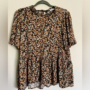 Orange Creek- Women’s top Size Medium